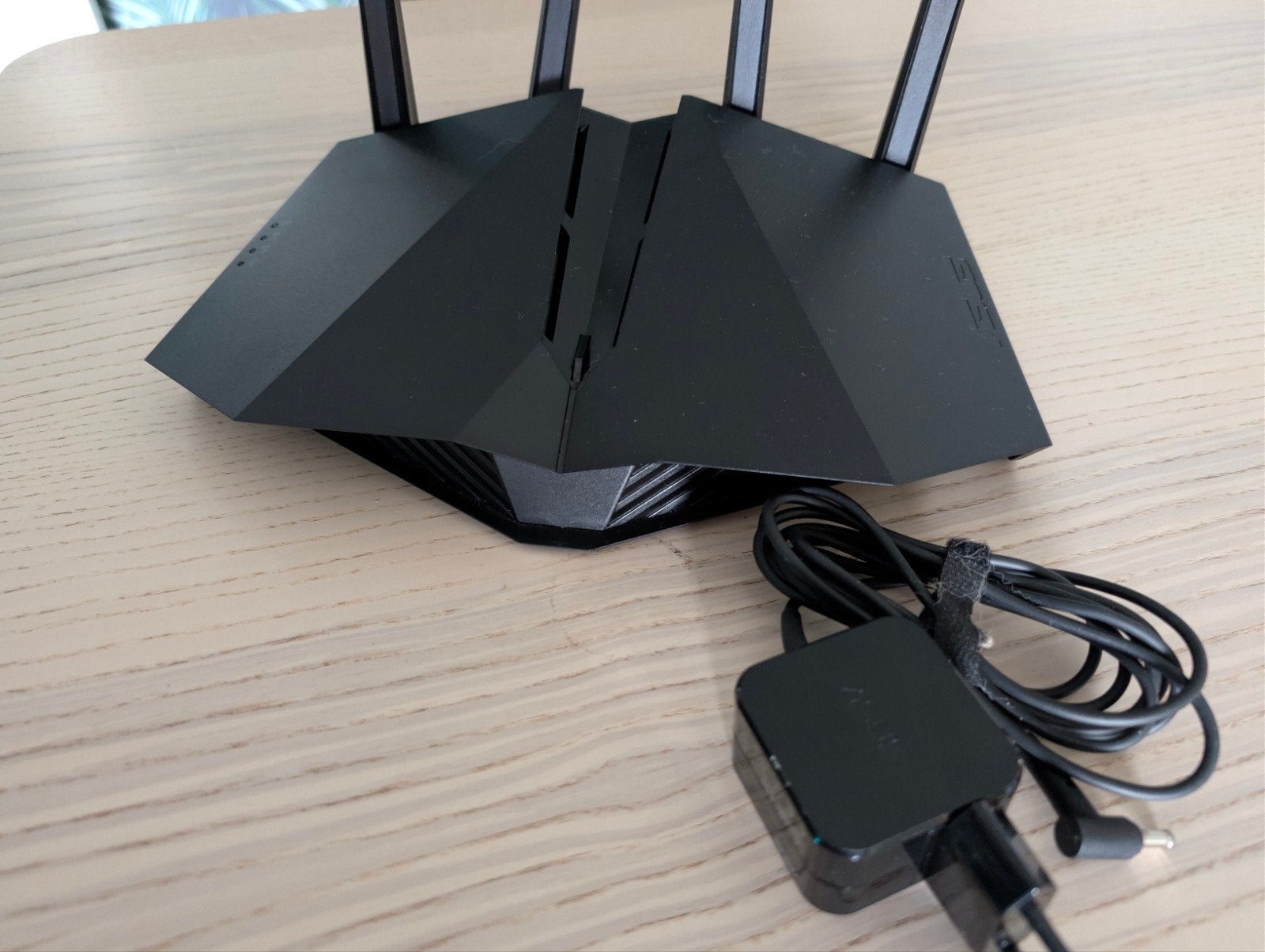 ASUS RT-AX82U AX5400 Dual Band Wi-Fi 6 Gaming Router, Computers en Software, Routers en Modems, Ophalen of Verzenden