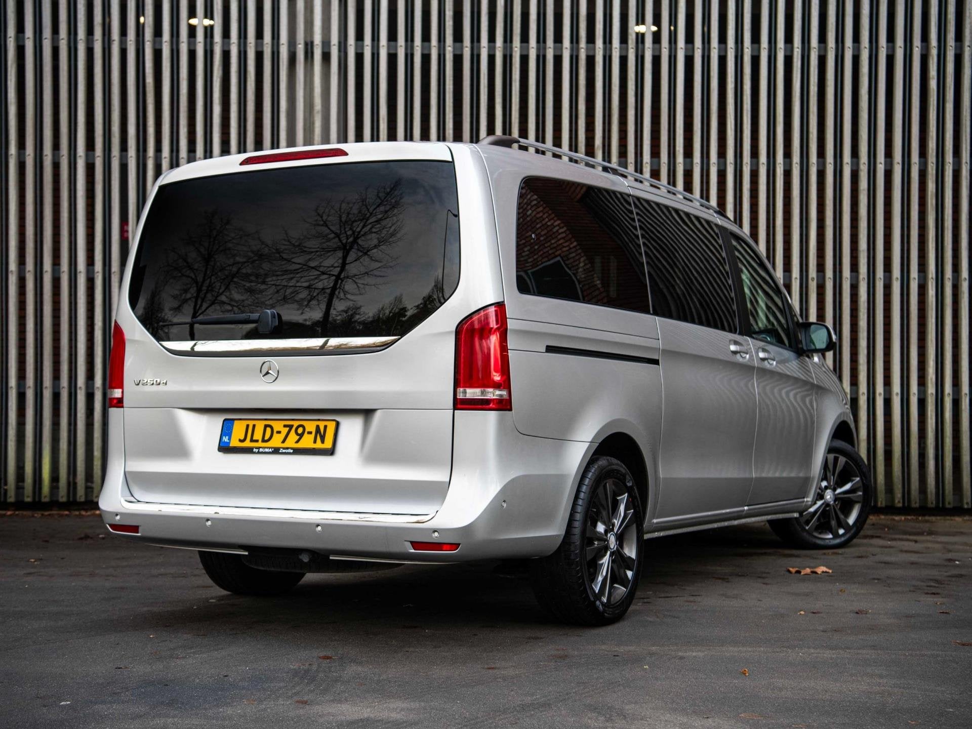 Mercedes-Benz V-Klasse V250d 190pk 4-MATIC L2 7-Pers. *MARGE, Auto's, Mercedes-Benz, Automaat, 15 km/l, Gebruikt, Leder