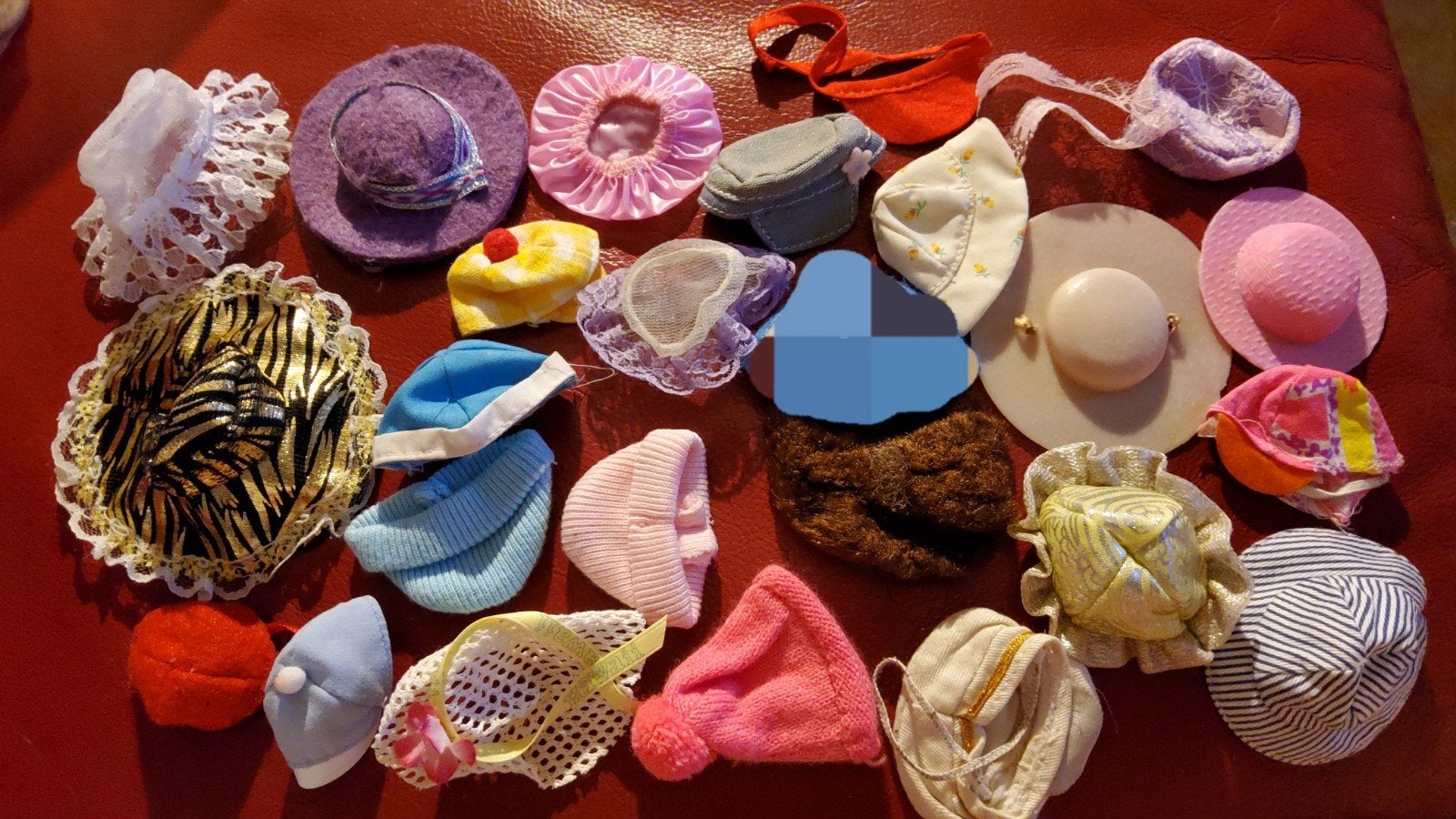 Vintage Barbie Sindy Fleur Daisy Tienerpop hoed pet muts., Verzamelen, Ophalen of Verzenden, Zo goed als nieuw, Fashion Doll