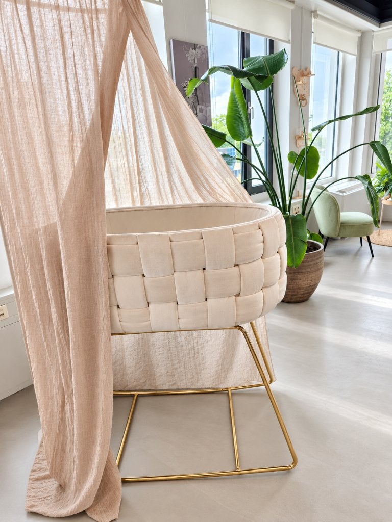 Schommel - Wieg - beige - luxe - velvet - goud, Ophalen, Zo goed als nieuw, Wieg