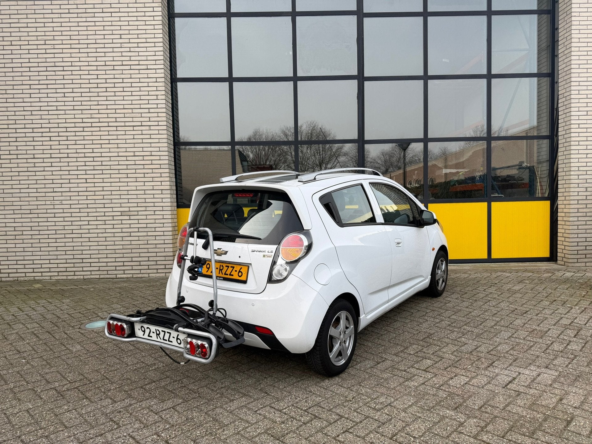 Chevrolet Spark LS+ Bi-Fuel, Fietsenrek, leer, zomer en wint, Auto's, Chevrolet, Euro 5, 4 cilinders, Bedrijf, 929 kg