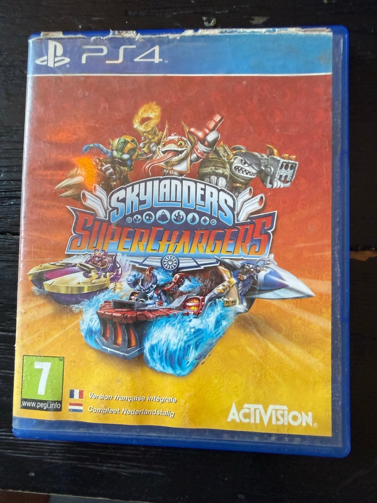 Skylanders SuperChargers PS4 - Avontuurlijk racespel, Gebruikt, Racen en Vliegen, 2 spelers, Eén computer