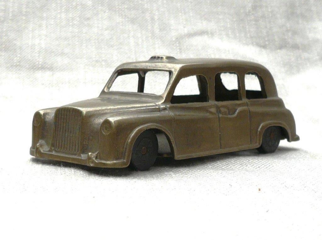 London Taxi Austin FX4Q (1985) van koper. Schaal 1/35., Antiek en Kunst, Antiek | Speelgoed, Ophalen of Verzenden