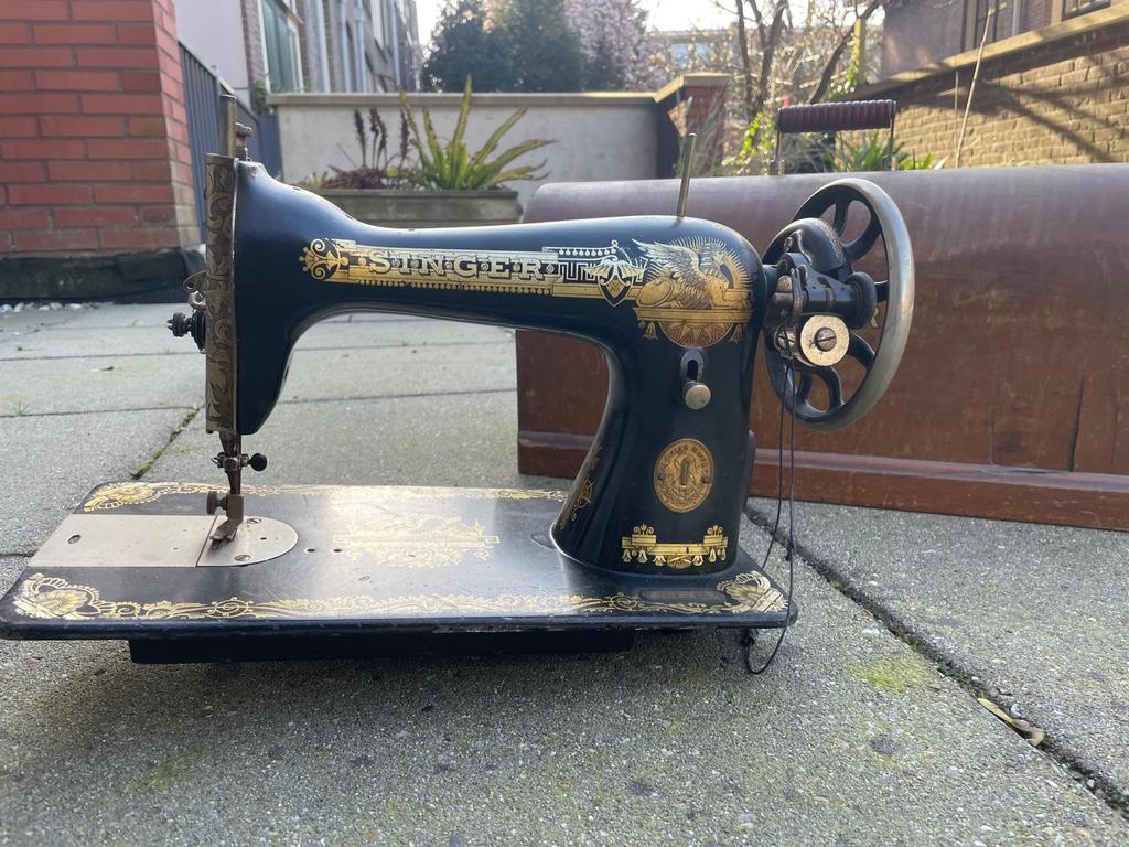 Antiek Singer Naaimachine - Gratis, Ophalen