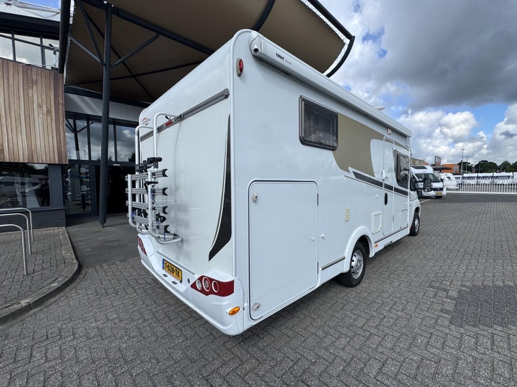 Carado T 448 Zeer netjes !!, Caravans en Kamperen, Campers, Chemisch toilet, Standaard zit, Fiat, Half-integraal
