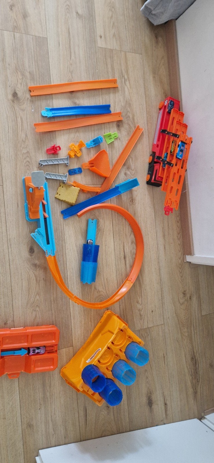 Hot Wheels Racebaan met Draagwagen.6 gratis hotwheels auto's, Ophalen of Verzenden