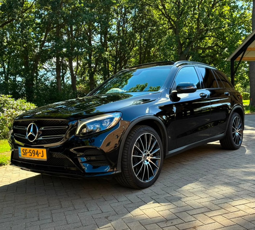 Mercedes-Benz GLC 250 d 4MATIC AMG Line (2016), Auto's, Automaat, Zwart, 2500 kg, Zwart