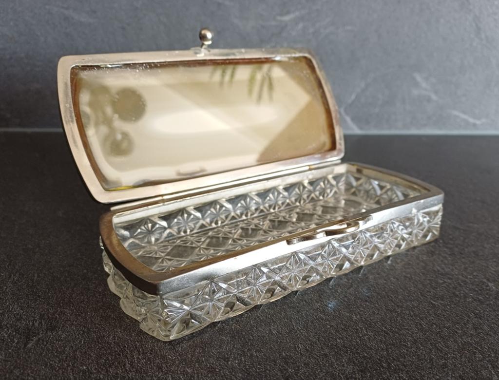 Antiek Kristallen Lepeldoosje / Pillendoosje voor € 30, Antiek en Kunst, Antiek | Glas en Kristal, Ophalen