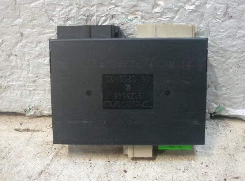COMPUTER STOEL Volvo 960 I Estate (9128546), Gebruikt, Info@volvocars.com, Ophalen of Verzenden, Volvo