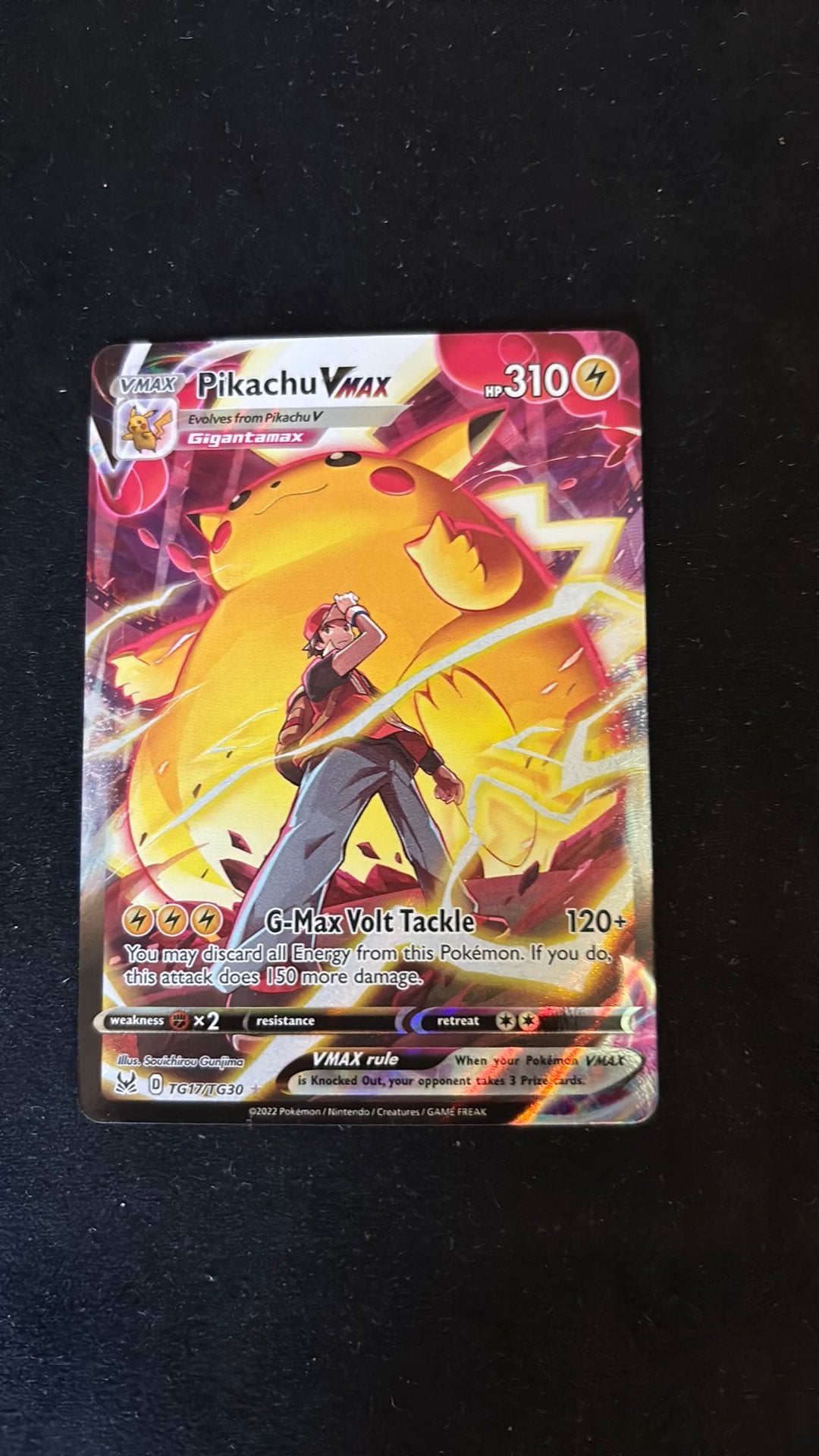 Pikachu Vmax TG17, Ophalen of Verzenden, Zo goed als nieuw