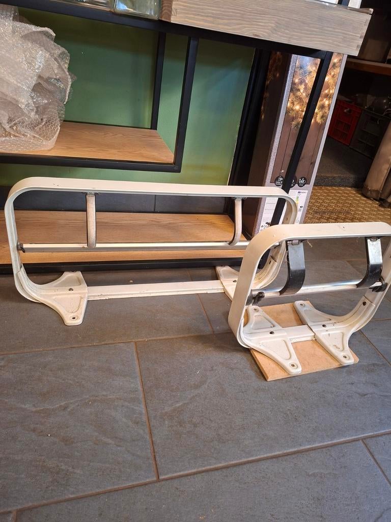 2 staande papierrolhouders, Diversen, Cadeaupapier, Ophalen