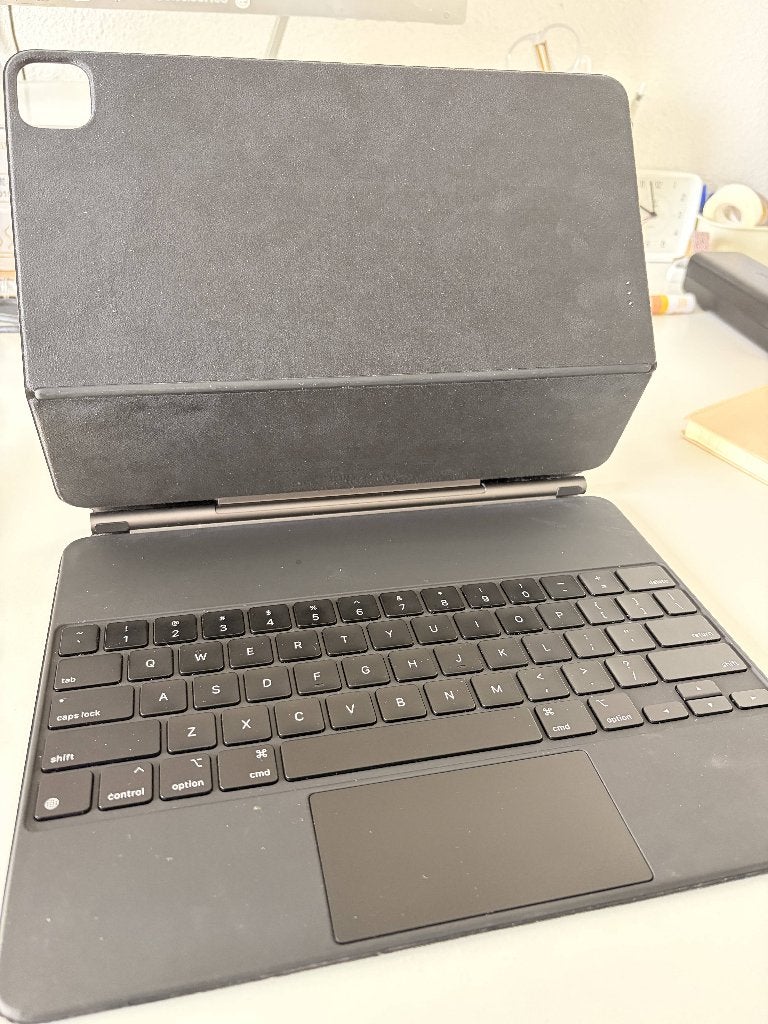 Apple Magic Keyboard iPad Pro 12.9 inch (2018 - 2022), Computers en Software, Apple iPads, Ophalen of Verzenden, Gebruikt, 13 inch of meer