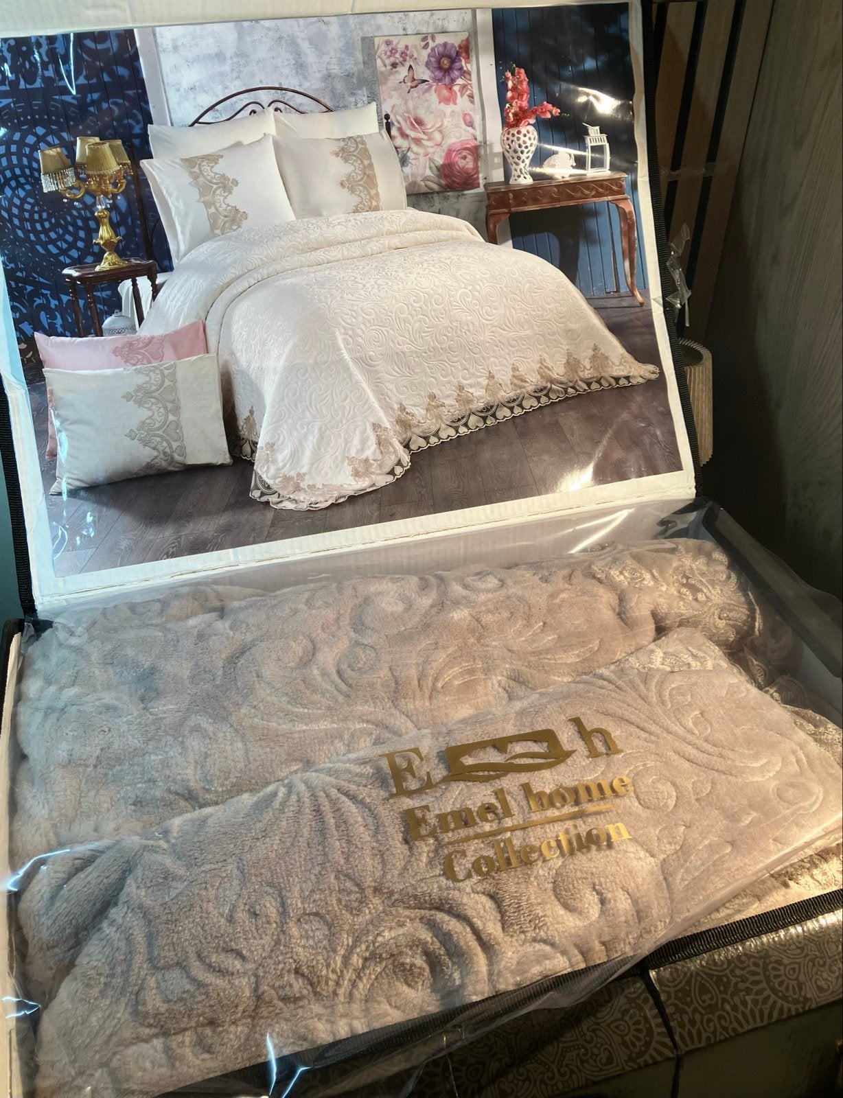 Bedsprei – nieuw in verpakking, Beige, Beddengoedset, Overige materialen, Ophalen of Verzenden