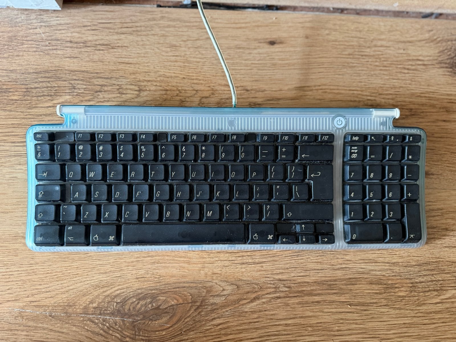 Apple M2452 Toetsenbord - Zeer Goede Staat, Ophalen of Verzenden, Zo goed als nieuw, Qwerty, Numeriek gedeelte