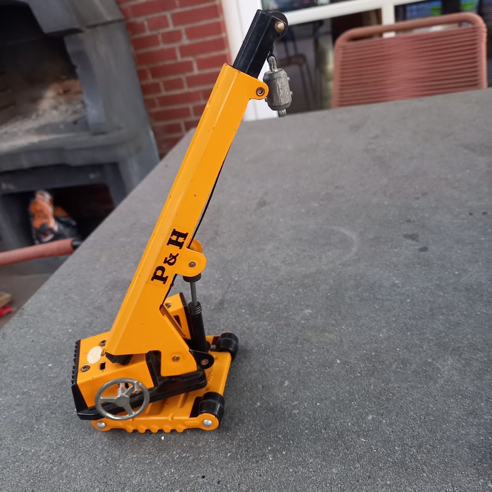 Vintage Tiny Tonka Crawler Crane (P&H) ca 1975, Ophalen of Verzenden, Gebruikt, Bus of Vrachtwagen