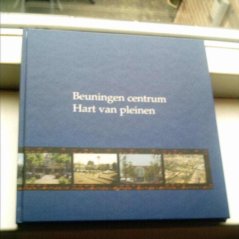Beuningen centrum. Hart van pleinen(Henk Palm)., Ophalen of Verzenden, Zo goed als nieuw