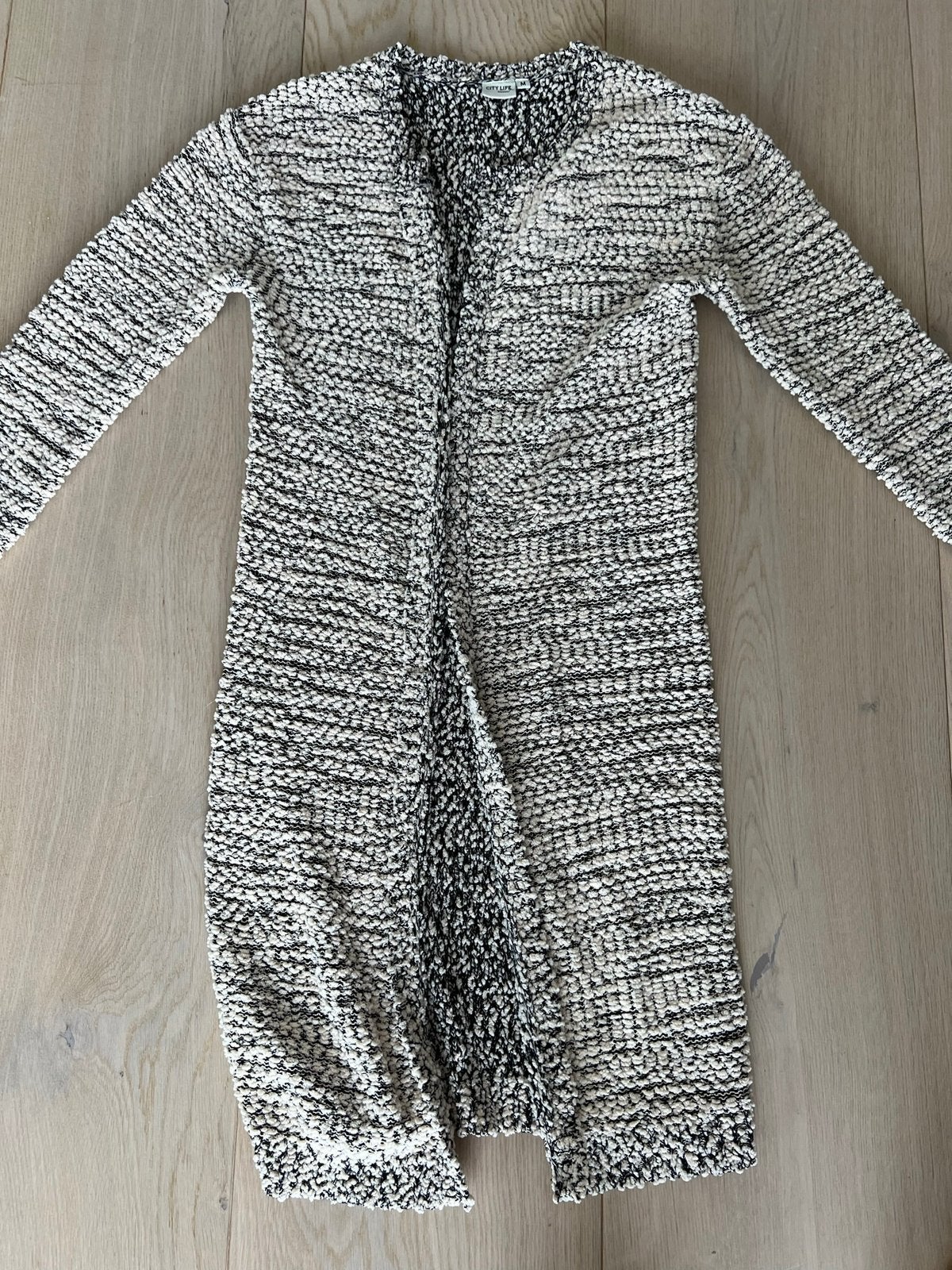 Nieuw vest maat M, Ophalen, Zo goed als nieuw, Maat 38/40 (M)