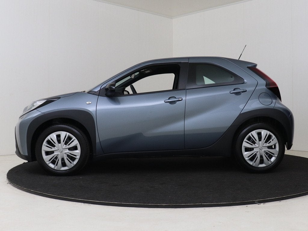 Toyota Aygo X 1.0 VVT-i MT Play (bj 2025), 12 maanden, Stof, Euro 6, 920 kg