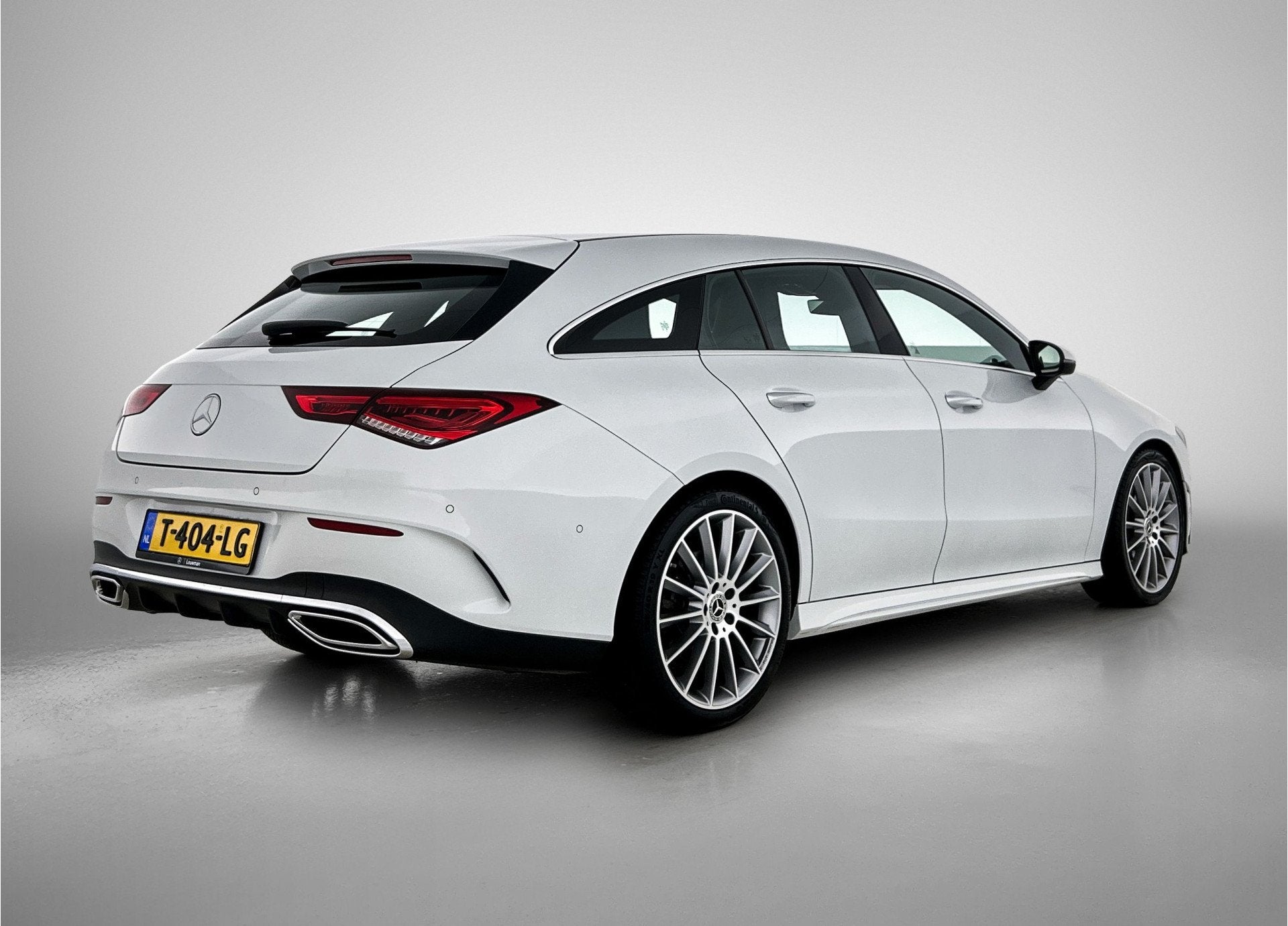 Mercedes-Benz CLA-Klasse Shooting Brake 200 AMG Line AMG Lin, Auto's, 1380 kg, Gebruikt, 4 cilinders, Origineel Nederlands