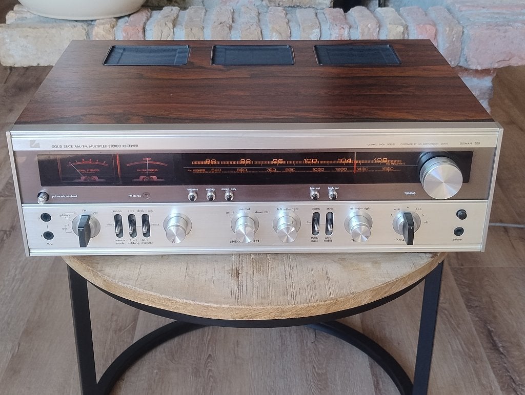 Van 1e eigenaar Luxman R1500 in topstaat Vintage receiver, Audio, Tv en Foto, Zo goed als nieuw, 60 tot 120 watt, Stereo, Ophalen