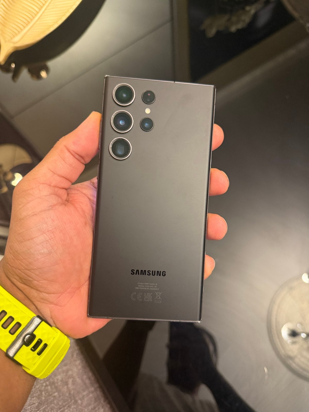 Samsung Galaxy S23 Ultra 256GB Zwart - Zo goed als nieuw