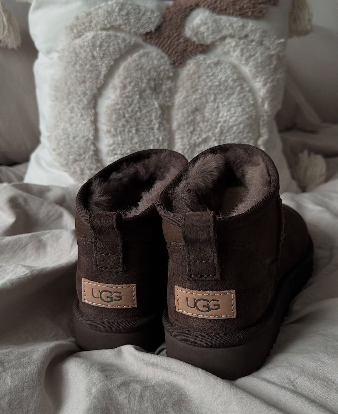UGGS ULTRA MINI, Kleding | Dames, Ophalen of Verzenden, Nieuw, Bruin