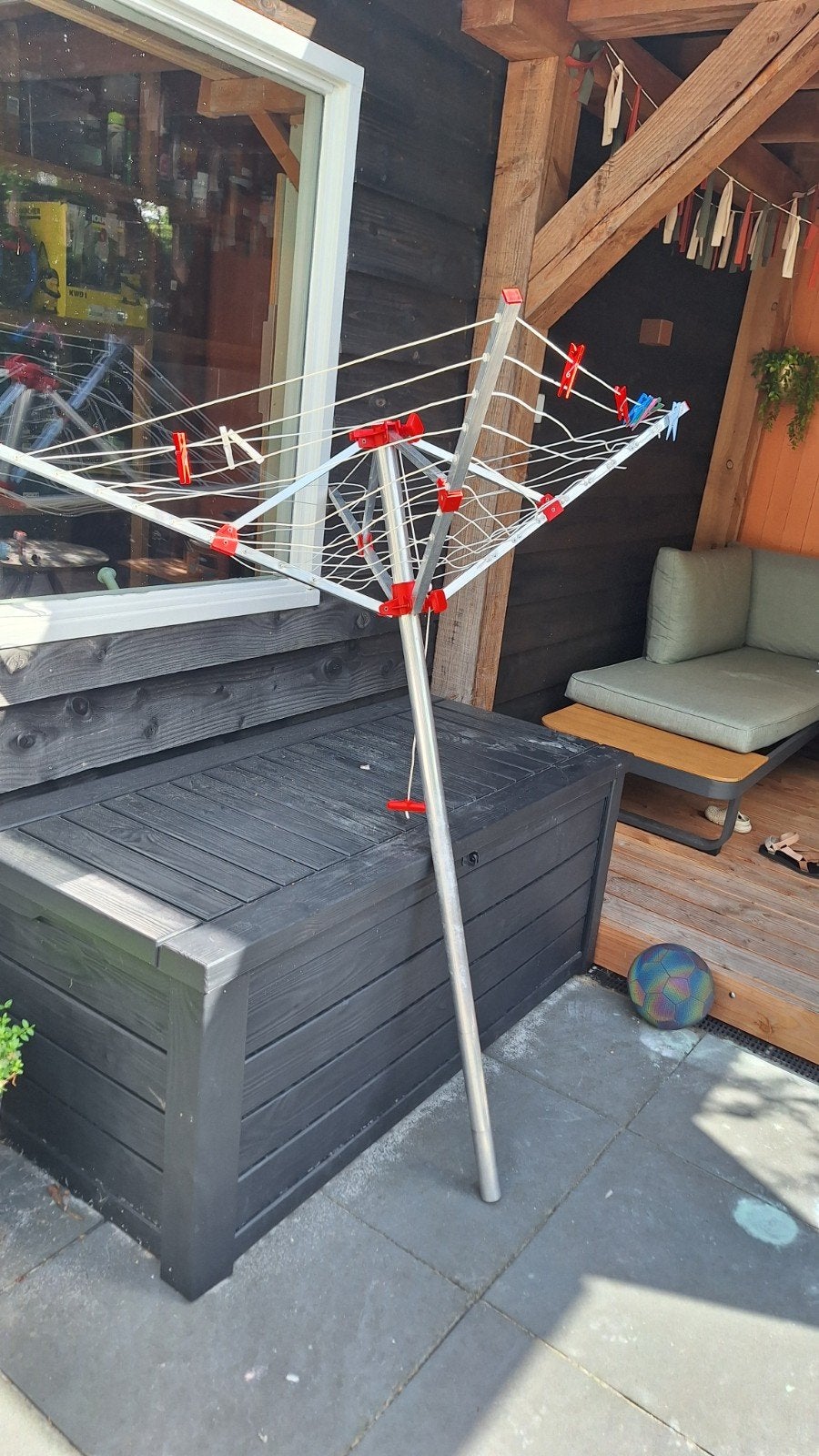 Camping droogmolen voor dissel caravan, Ophalen