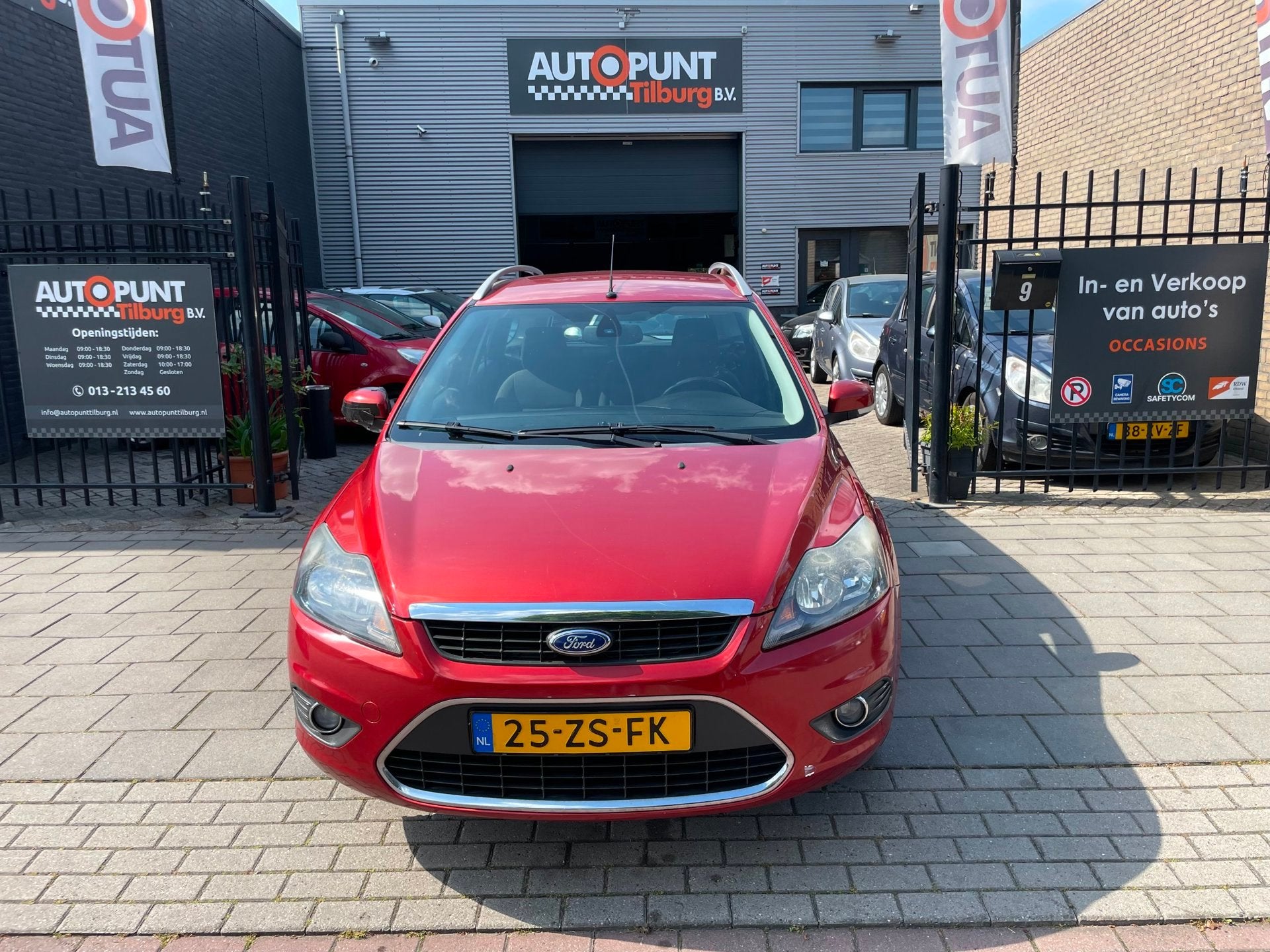 Ford Focus Wagon 1.6 Titanium Trekhaak Airco Navi PDC NAP AP, Auto's, 1596 cc, Gebruikt, 4 cilinders, 635 kg