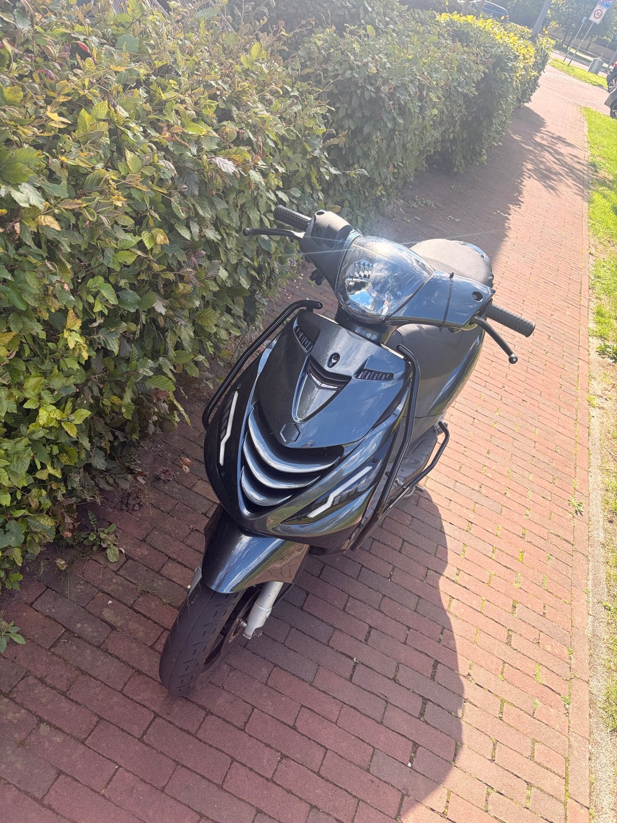 Kappenset - Zijkant licht beschadigd, Ophalen of Verzenden, Gebruikt, Benzine, Zip