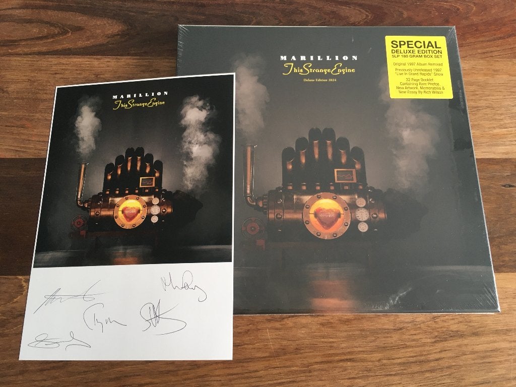 Vinyl 5LP BoxSet Marillion This Strange Engine SIGNED NIEUW, Cd's en Dvd's, Boxset, Progressive Rock, Geseald, Ophalen of Verzenden