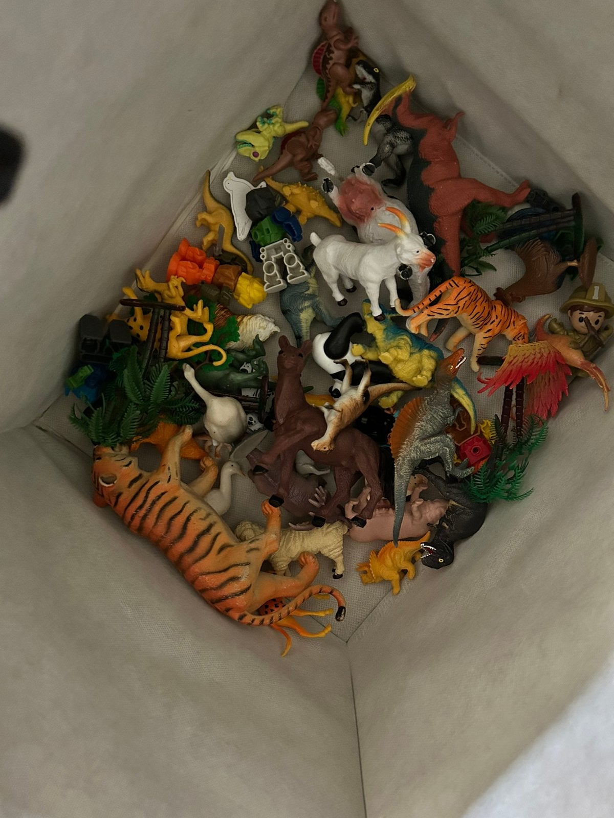 Diertjes en poppetjes, Ophalen, Zo goed als nieuw