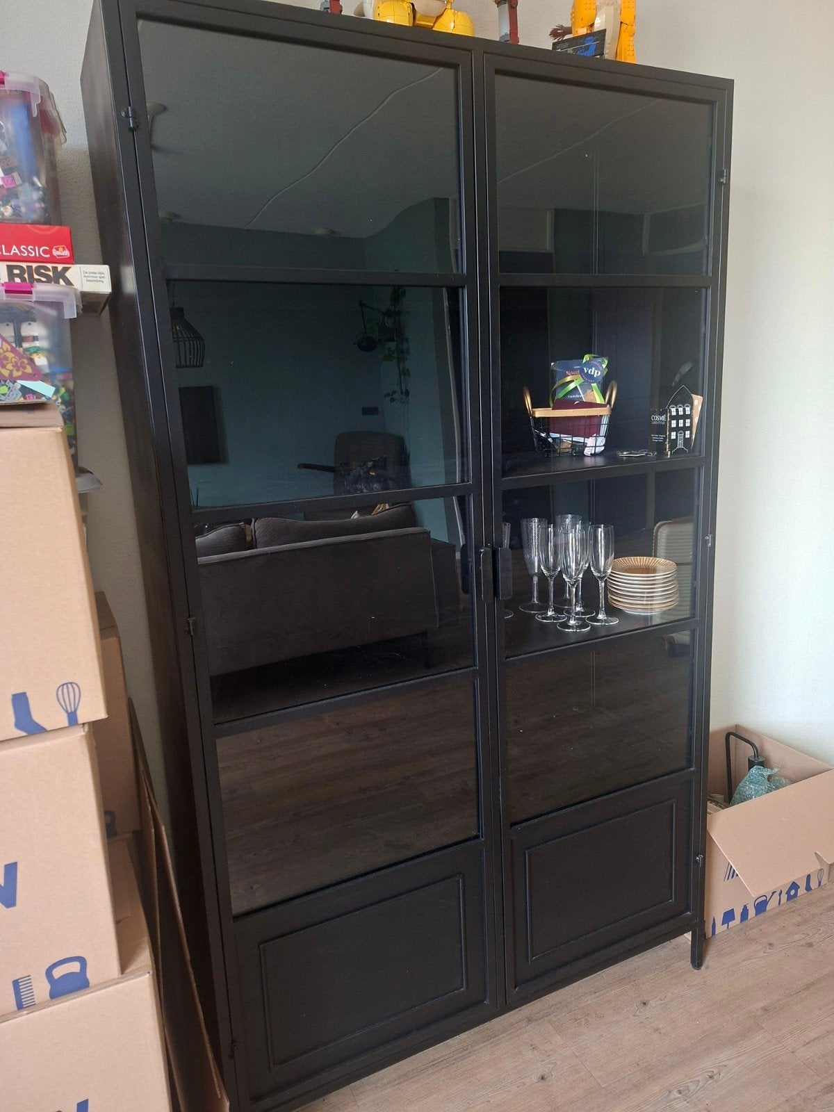 vitrinekast zwart, Glas, 25 tot 50 cm, Gebruikt, Met deur(en)