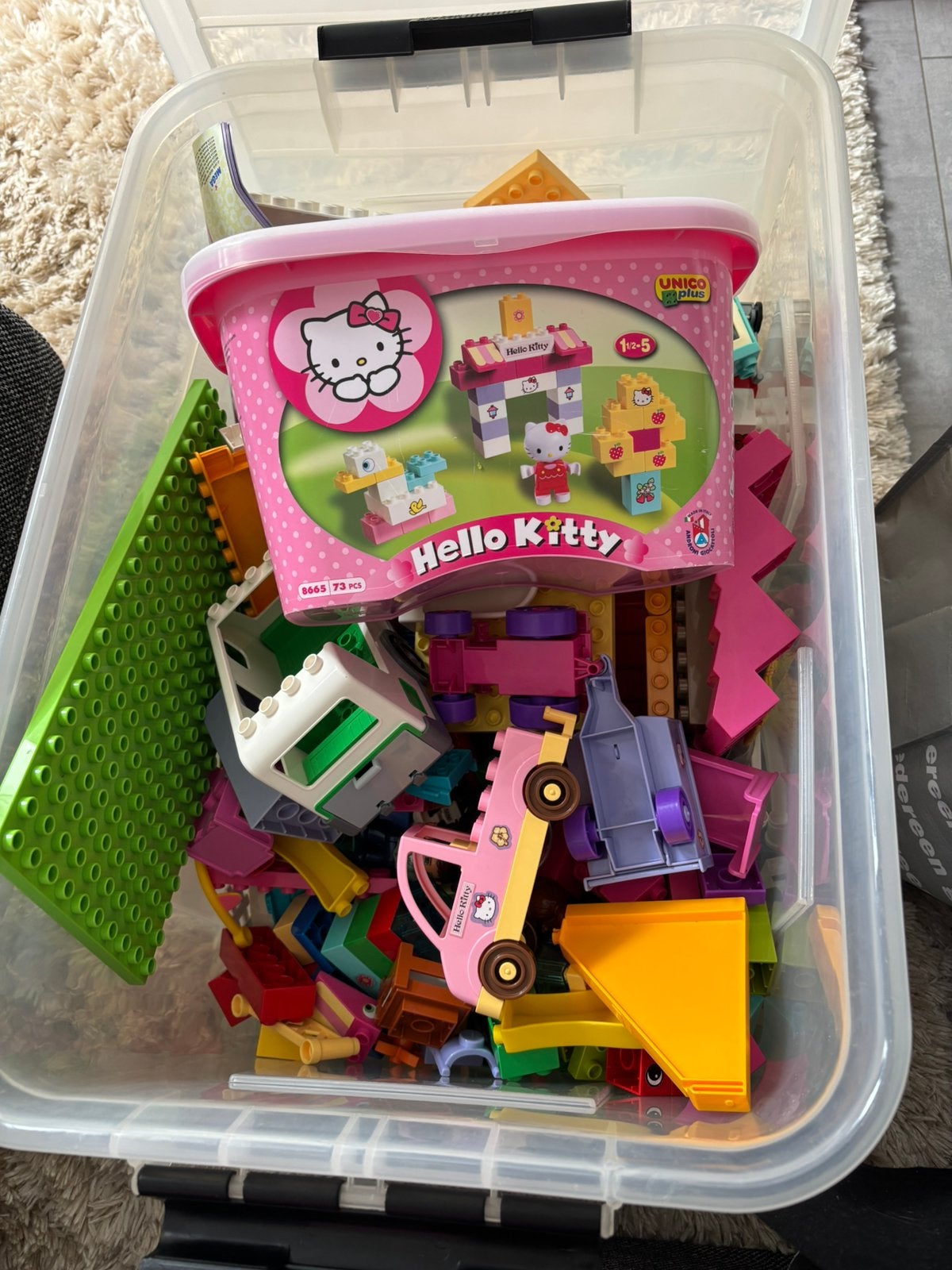 Duplo bak inclusief poppetjes, dieren en hello kitty, Kinderen en Baby's, Speelgoed | Duplo en Lego, Ophalen, Zo goed als nieuw