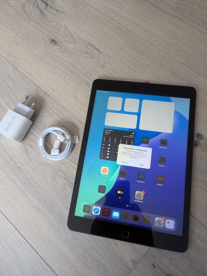 Apple iPad 8 32GB 10.1" met accessoires €130, Computers en Software, Apple iPads, 10 inch, 32 GB, Apple iPad, Ophalen of Verzenden