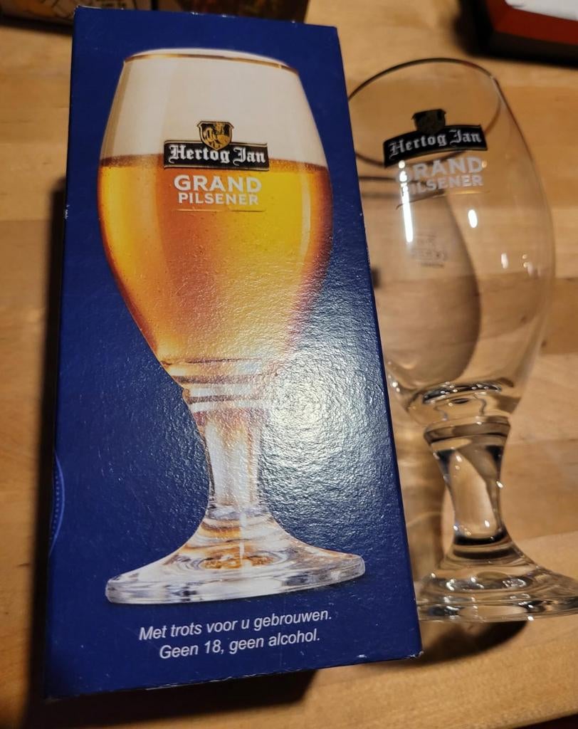 Hertog jan pilsener bierglas, Verzamelen, Glas en Borrelglaasjes, Ophalen of Verzenden, Zo goed als nieuw, Bierglas