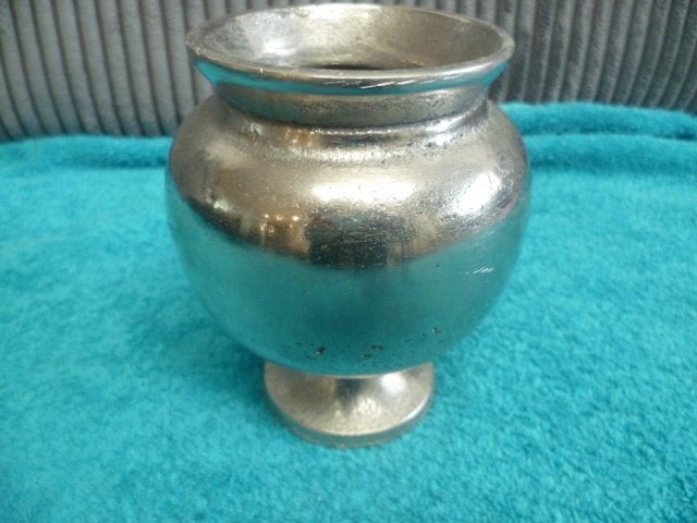 Zilver kleur metalen vaasje 13 cm, Overige materialen, Overige kleuren, Ophalen of Verzenden, Zo goed als nieuw