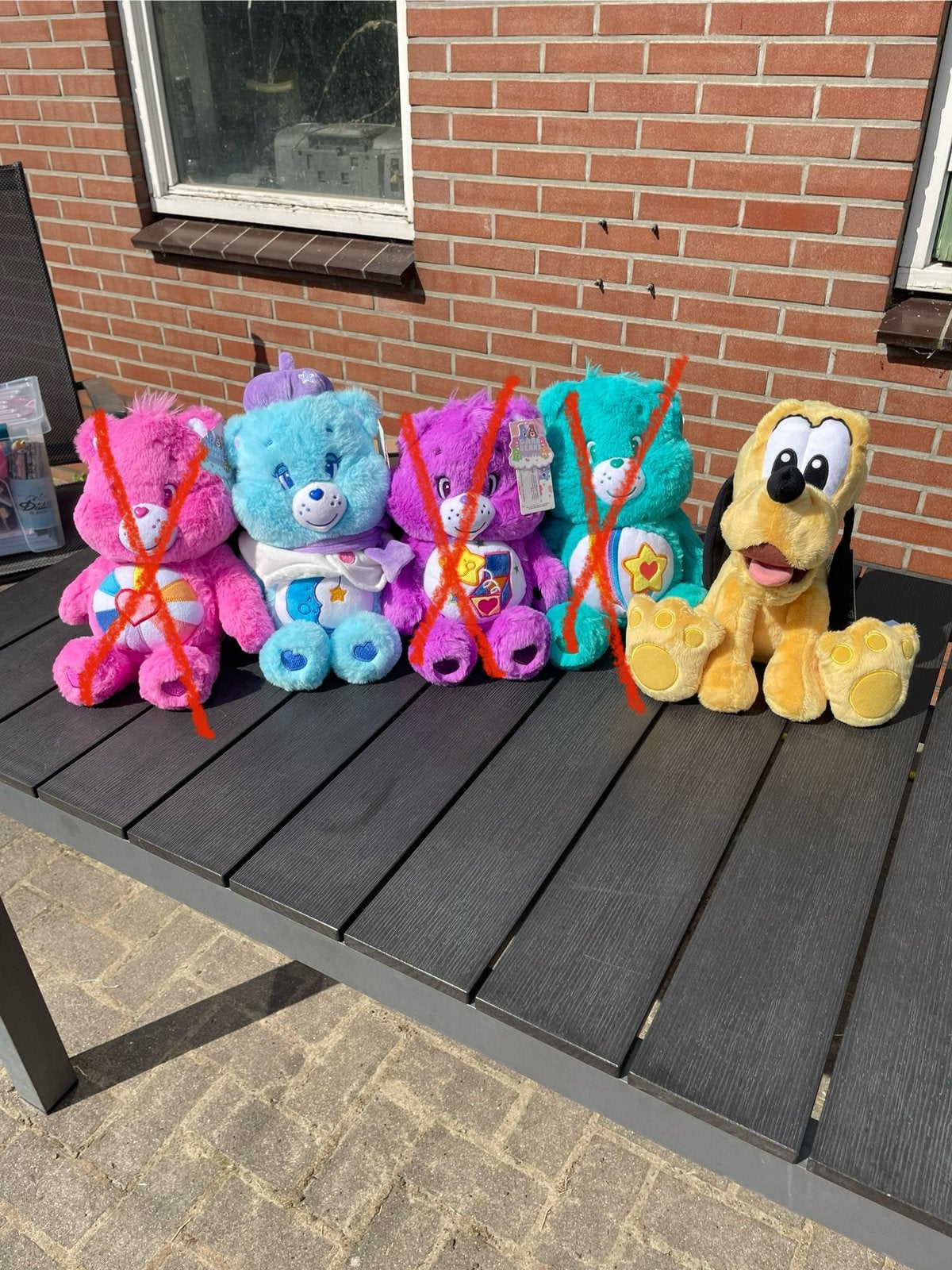Care Bear knuffels +Disney Big Feet Pluto, Zo goed als nieuw