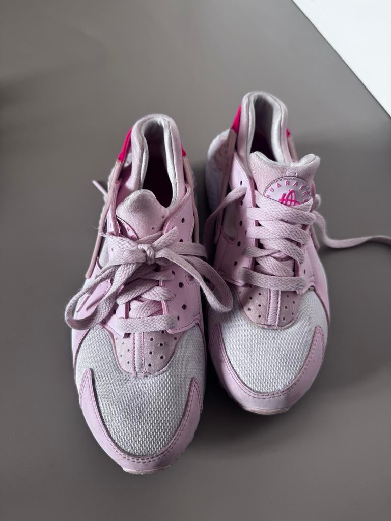 Nike schoenen maat 36, Gebruikt, Meisje, Schoenen, Ophalen of Verzenden