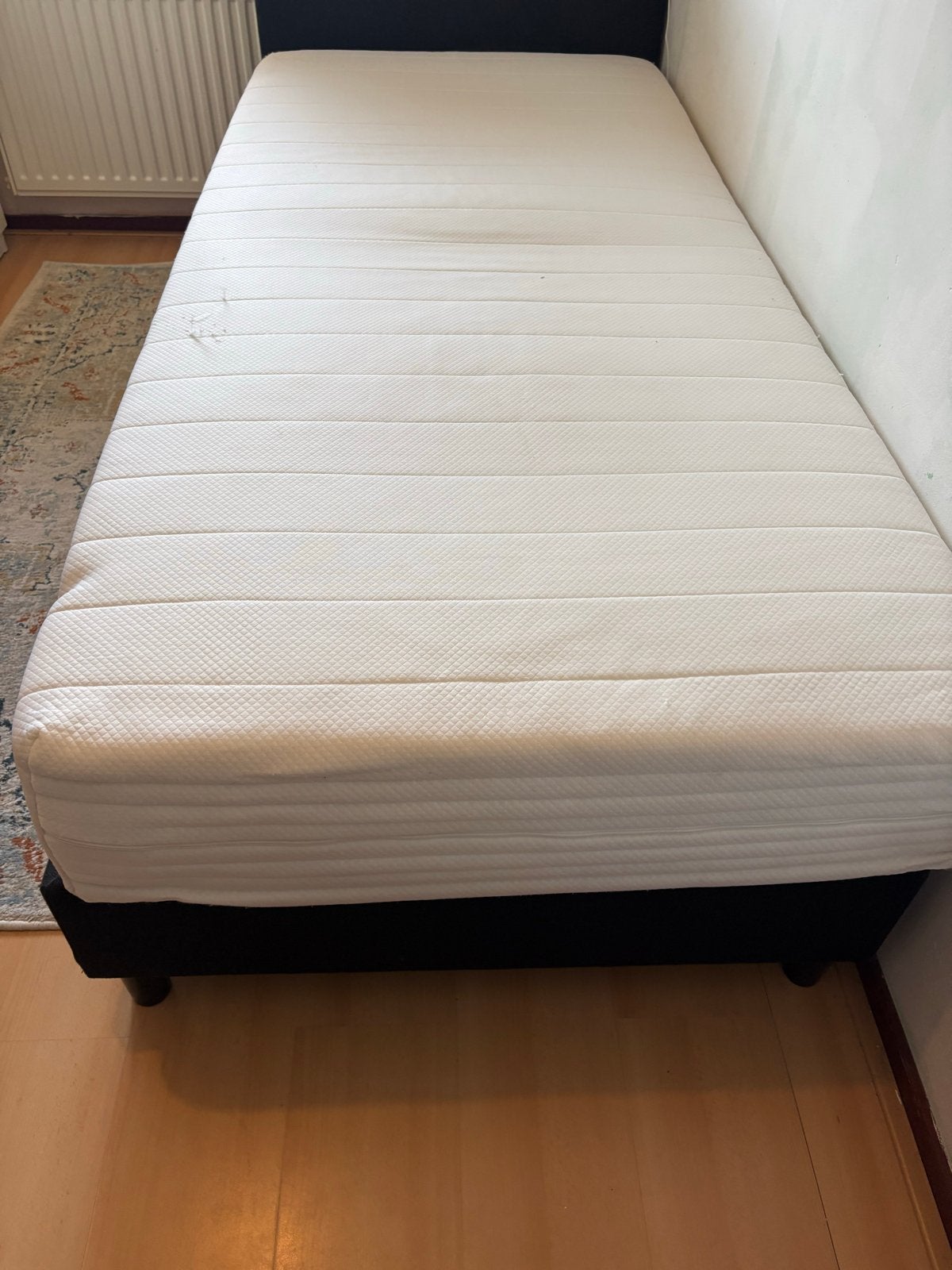 Box sprin  met matras 90x200, Huis en Inrichting, Gebruikt, 90 cm, Eenpersoons, Zwart
