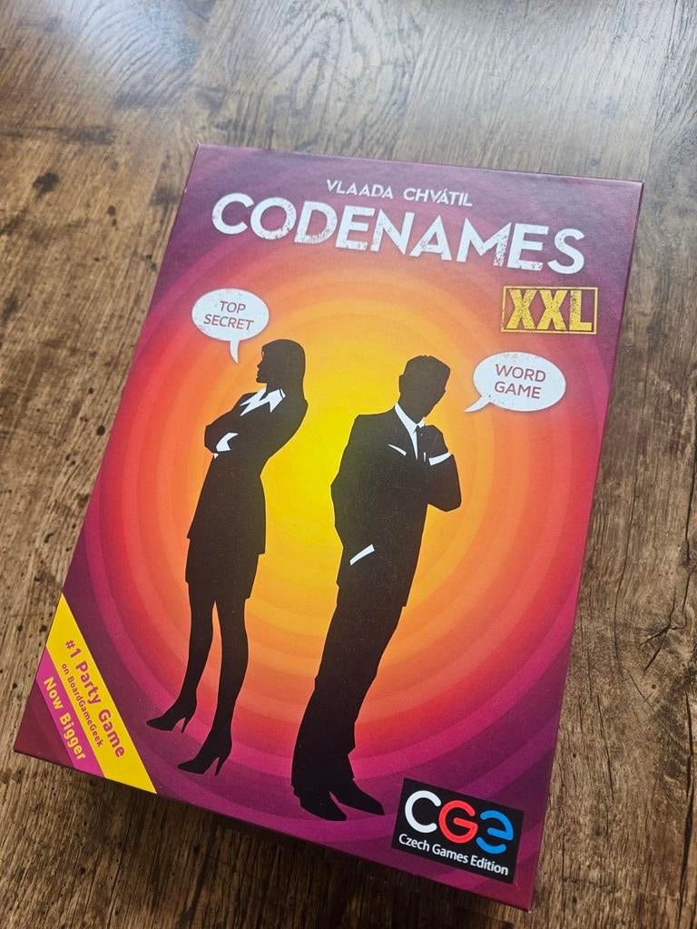Codenames XXL ENG version - nieuw, Vijf spelers of meer, Ophalen of Verzenden, Zo goed als nieuw, Czech Games Edition