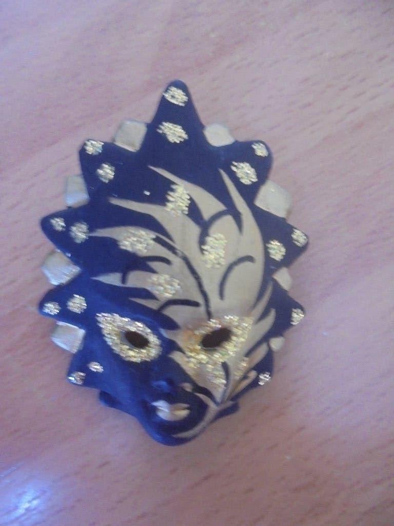 Venitiaanse broche masker Italy, Overige materialen, 4 tot 7 cm, Ophalen of Verzenden, Zo goed als nieuw