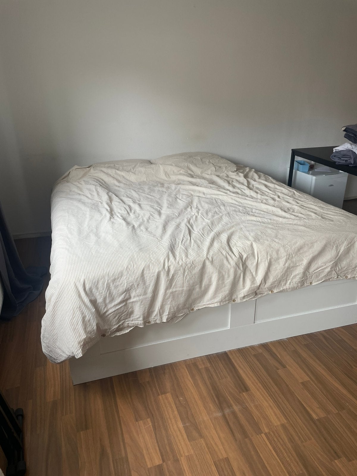 Bed ikea 180x200cm, Huis en Inrichting, Slaapkamer | Bedden, Zo goed als nieuw, Tweepersoons, 180 cm, Hout, Wit, Ophalen