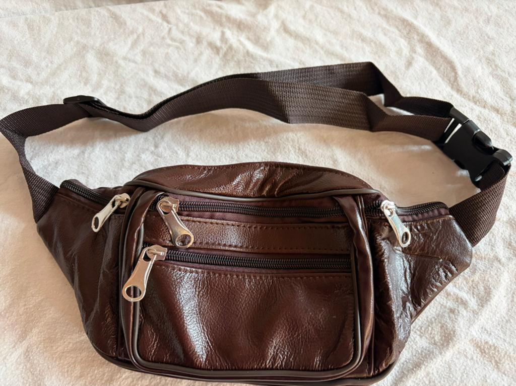nieuwe koffie bruine pu lederen heuptas, Sieraden, Tassen en Uiterlijk, Tassen | Schoudertassen, Ophalen of Verzenden, Zo goed als nieuw