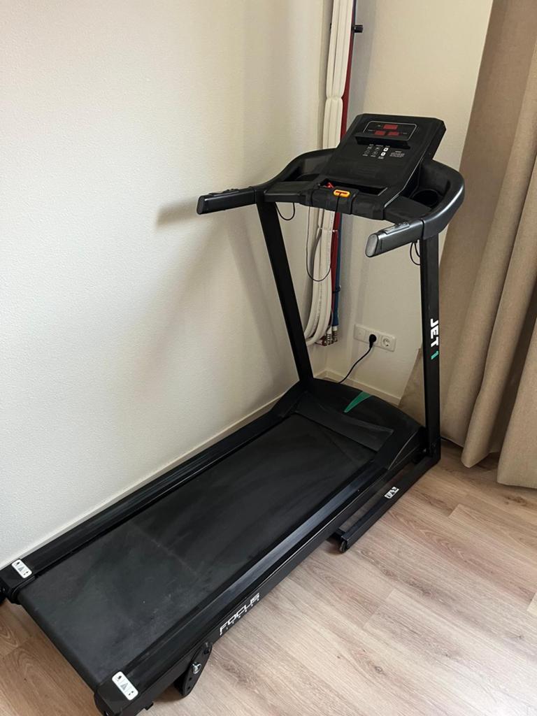 Focus Fitness Jet 1 iPlus Loopband - Perfect voor Thuis, Sport en Fitness, Fitnessapparatuur, Ophalen, Gebruikt, Metaal, Loopband