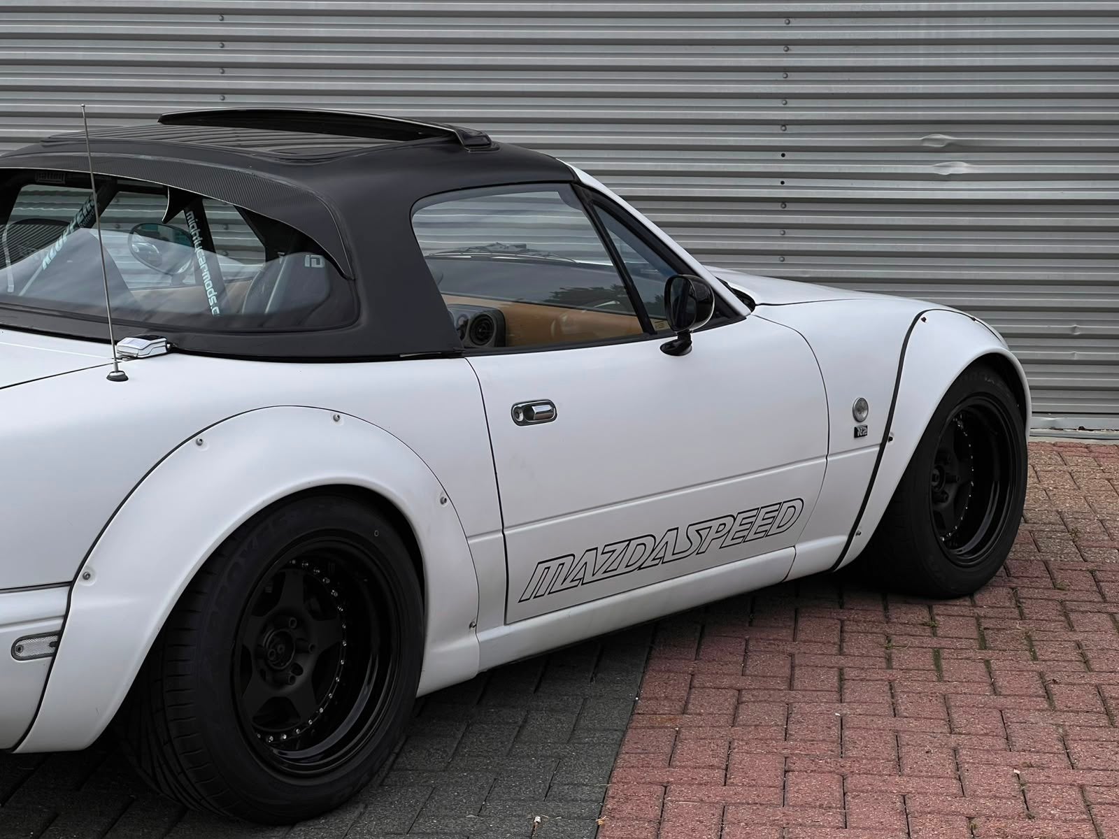 Mazda MX-5 1.6i | APK 4-27 | Hardtop | Widebody, Euro 2, Achterwielaandrijving, 4 cilinders, Wit