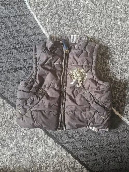 Bruin bodywarmer Maat 68 h3, Kinderen en Baby's, Babykleding | Maat 68, Zeeman, Jongetje of Meisje, Onbekend, Ophalen of Verzenden