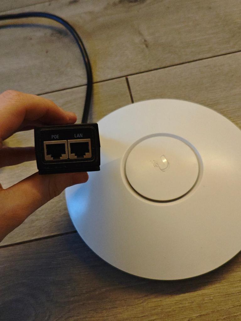 Ubiquiti UniFi AP AC LR Access Point met PoE-adapter, Ophalen, Gebruikt, Ubiquiti UniFi