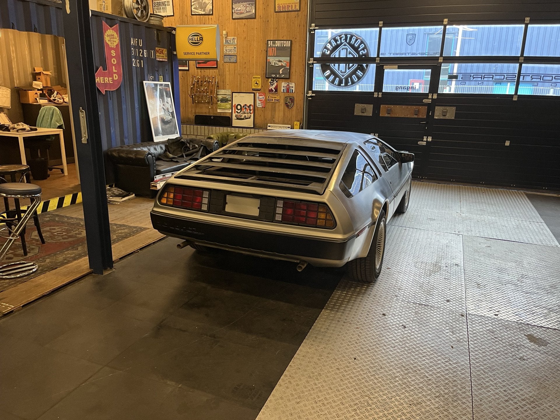 DMC DeLorean (bj 1981, automaat), foto 5
