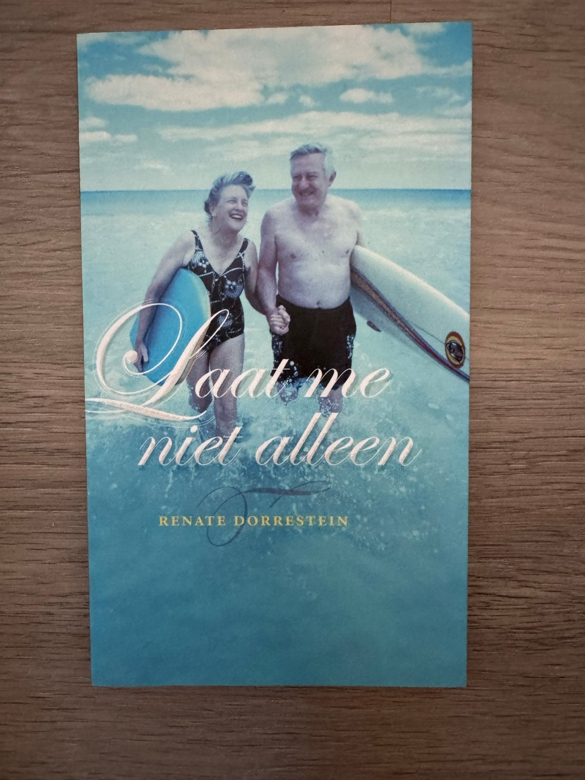Laat me niet alleen - Renate Dorrestein, Ophalen of Verzenden, Zo goed als nieuw, Nederland