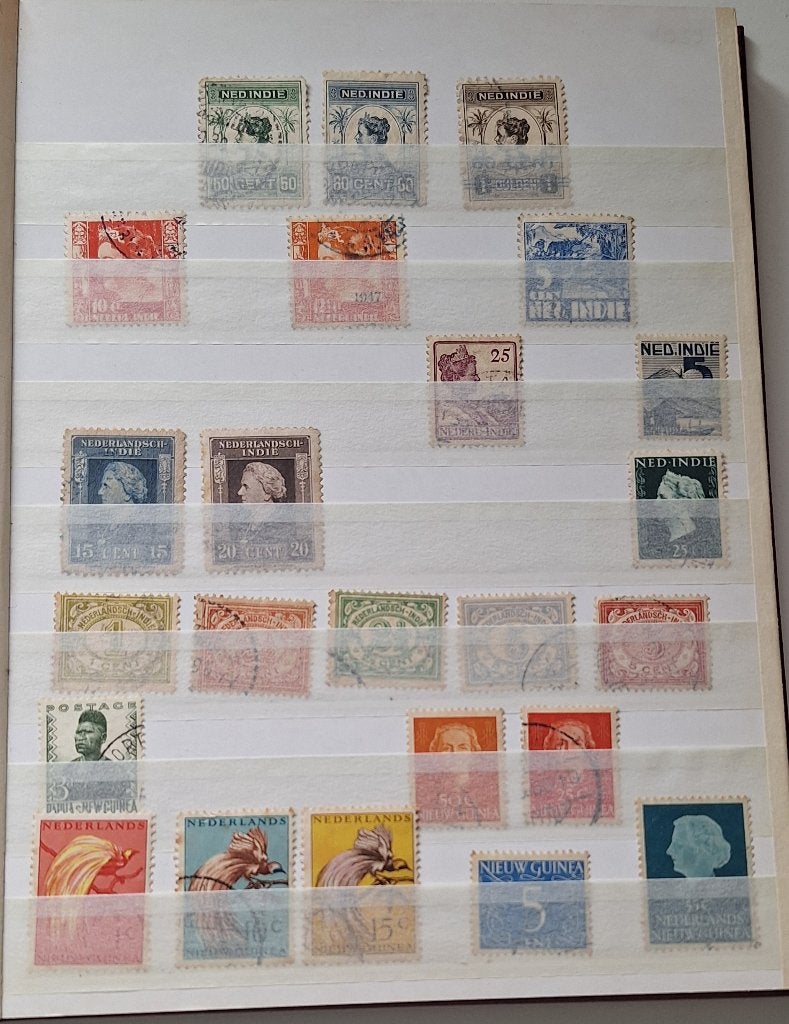 Indonesie, klein album met verschillende zegels., Ophalen of Verzenden, Oost-Azië